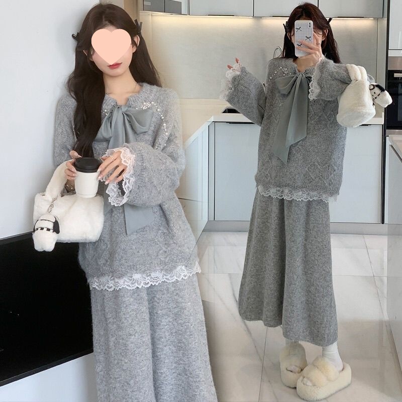 Maternity Wear 2025 Autumn and Winter New Beaded Knit Top and Skirt Fashion Casual Heavy-Duty Two-Piece Set Trendy