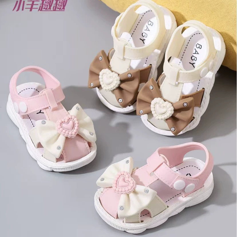 2025 Новые детские износостойкие сандалии Детская обувь Баотоу Летние детские нескользящие мягкие подошвы с мультяшным принтом Обувь для малышей