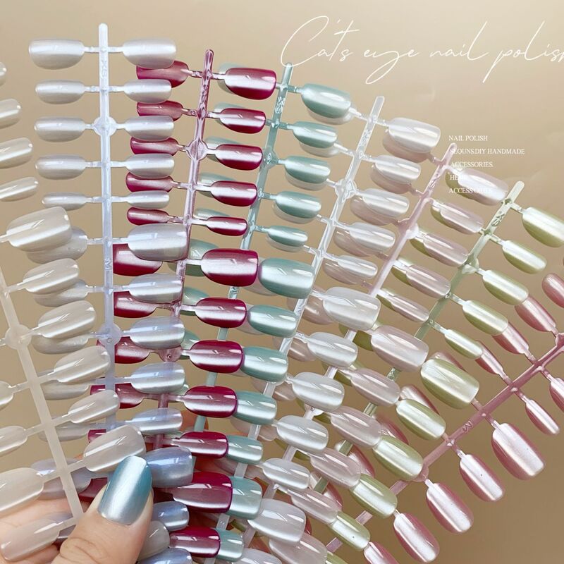Short Oval Nail Art Collection Cat's Eye Wear A Multi-color Fake Nail Finished Nail Pieces Wholesale Prefabricated Nail