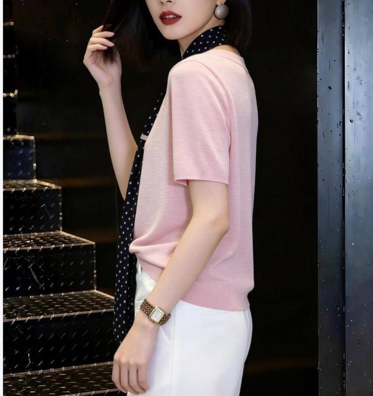Áo hai dây phối áo len ngắn tay cổ tròn họa tiết chấm bi vintage, chất liệu Tencel mềm mại — màu hồng, màu trắng ngà, màu vàng chi tiết 3