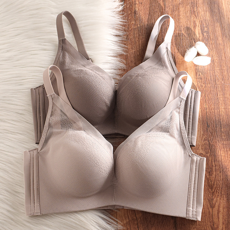 100% Mulberry Silk Small Bust Gathering Large No-cut Underwear Women's Parammary Anti-sagging Adjustable No-steel Bra