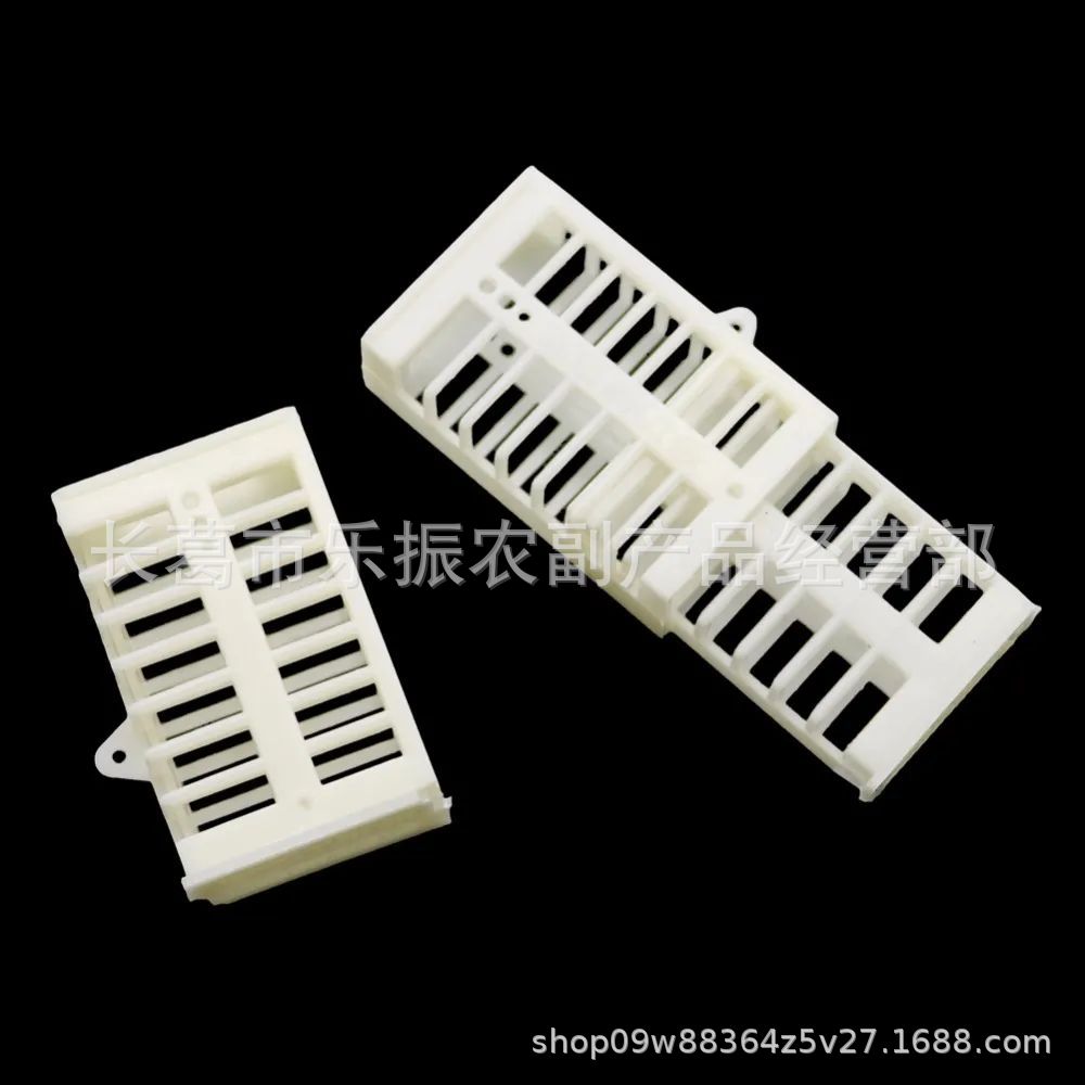 30-pcs-Plastic-Bee-Queen-Cage-