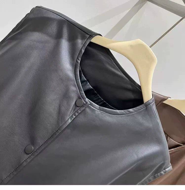 Áo gile da PU nữ dáng ngắn không tay cổ tròn phối layer form rộng — Màu nâu cà phê, màu đen chi tiết 11