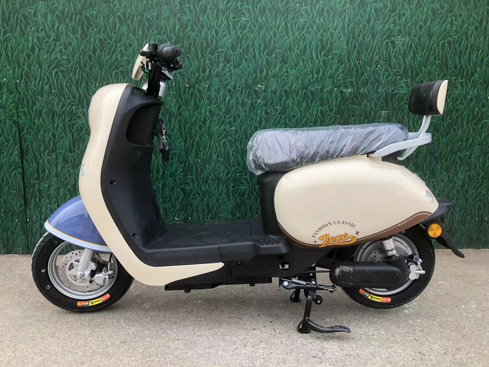 Electric Motorcycle City Commuter Special Long Battery Life 60V Customizable Electric Motorcycle