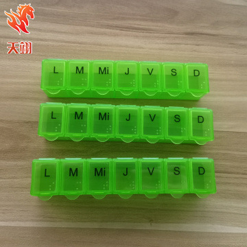 工厂定色加印logo 透明磨砂七格药盒 七天医药盒 塑料一周药丸盒