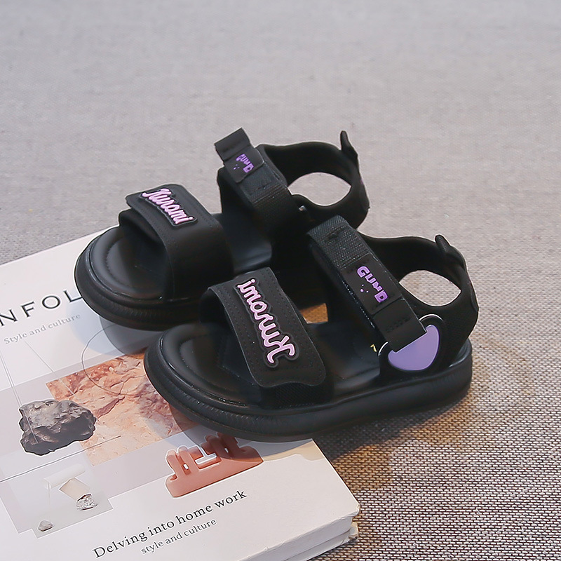 Zapatos casuales de moda para niñas versátiles 2026 verano nuevos niños huecos sandalias de dedos abiertos zapatos de princesa de amor para niñas image 9