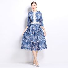 2025夏季新款欧洲站大牌女装蕾丝裙中袖勾花镂空蕾丝连衣裙