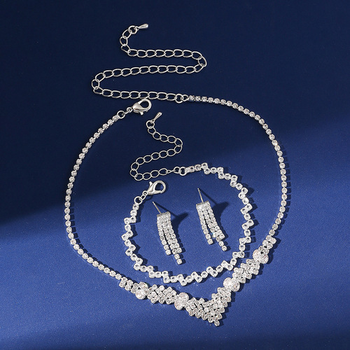 European and American fashion rhinestone full diamond necklace earrings bracelet set Amazon full diamond claw chain rhinestone three-piece set
