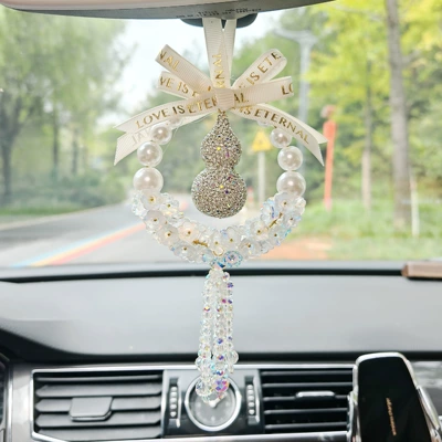 Car hanging Pendant with Diamonds, New High-End - white-crystal-lily-of-the-valley-diamond-gourd-pendant