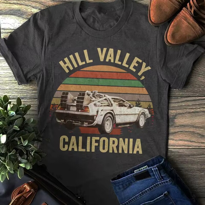 Hill Valley Back to the Future Sports Car Short Sleeve California Retro Rainbow Sunset Charcoal Gray Loose Fit T-Shirt