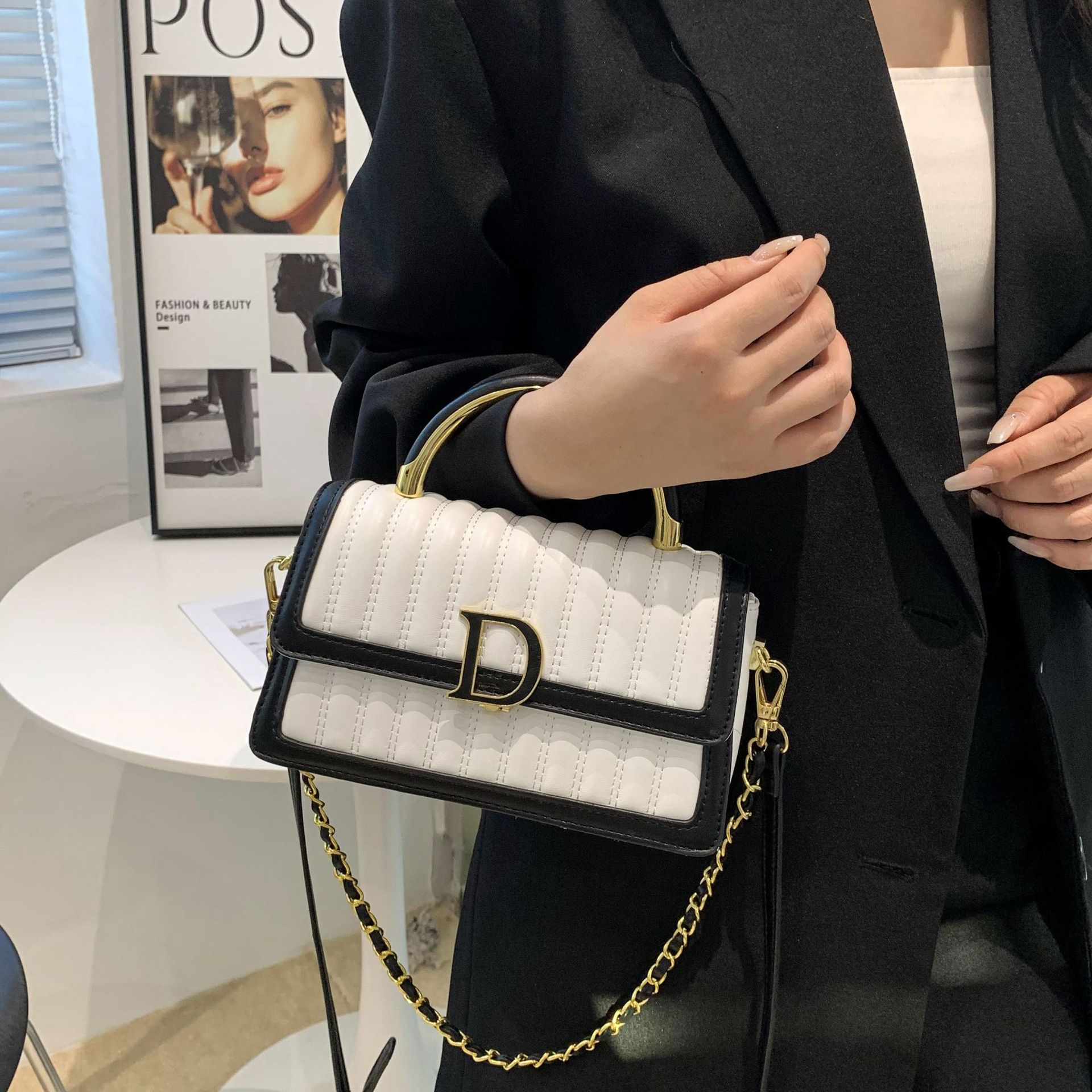 Hochwertige, leichte, luxuriöse, weiche Ledertasche mit bestickter Kette, kleine, duftende Tasche für Damen, vielseitige, modische Textur, One-Shoulder-Crossbody-Handtasche_voghion.com