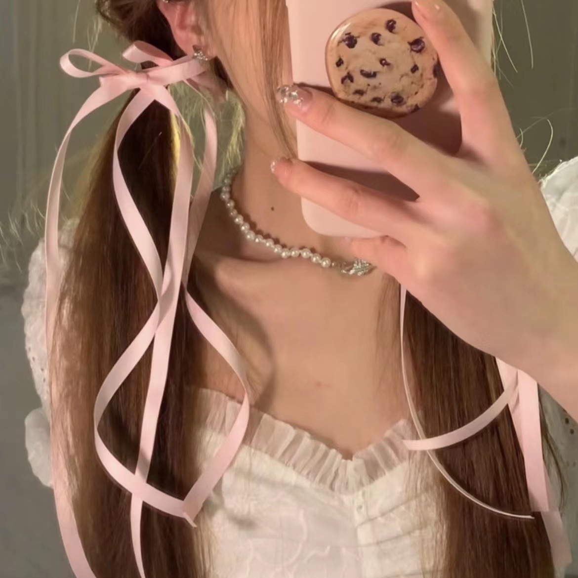 Sophisticated black white hairgrip