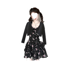 õ���m�����������Ů��ɫ�黨�ļ��¿��r���B��ȹ