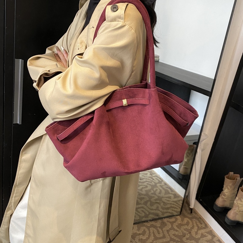 小衆の艶消しの翼の包みのバッグのbagsトートの大容量の小さい衆のしわの女性のカバンは通勤します。|undefined
