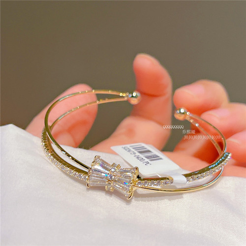 Sweet and Simple Butterfly Knot Bracelet  White Sparkling Instagram Style Exquisite Accessory Jewelry Bracelet J300