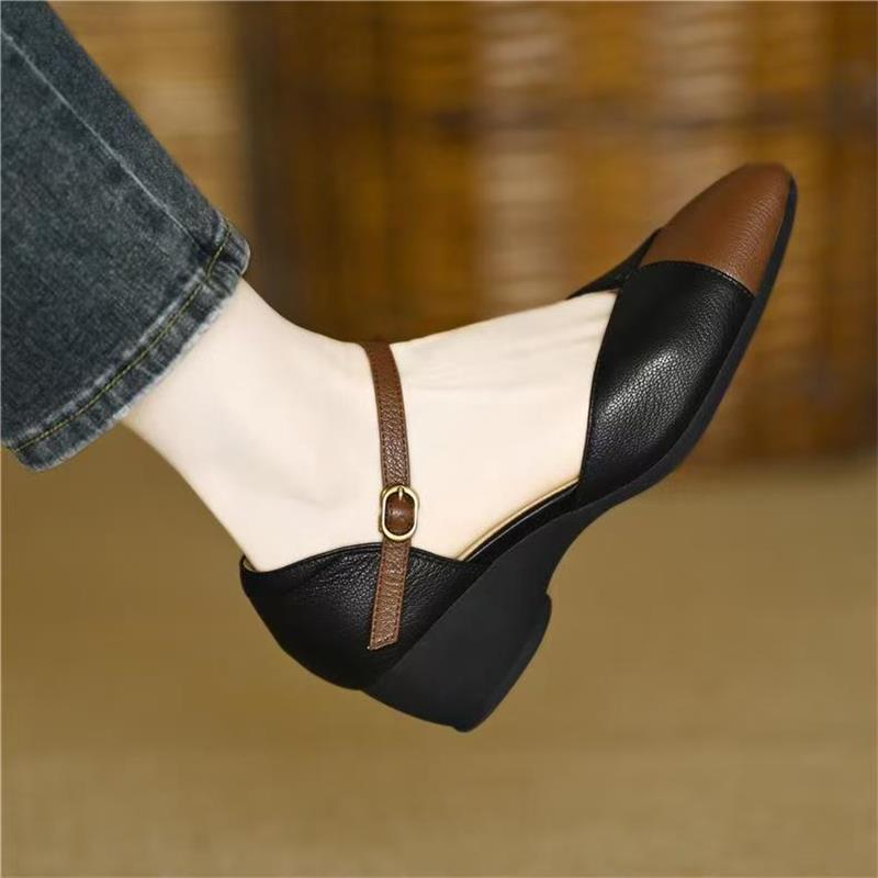 Baotou坡 tacon sandalias de cuero suave hueco zapatos de jaula de cerdo 2026 nuevo tacones de primavera y verano de color combinado zapatos romanos versátiles