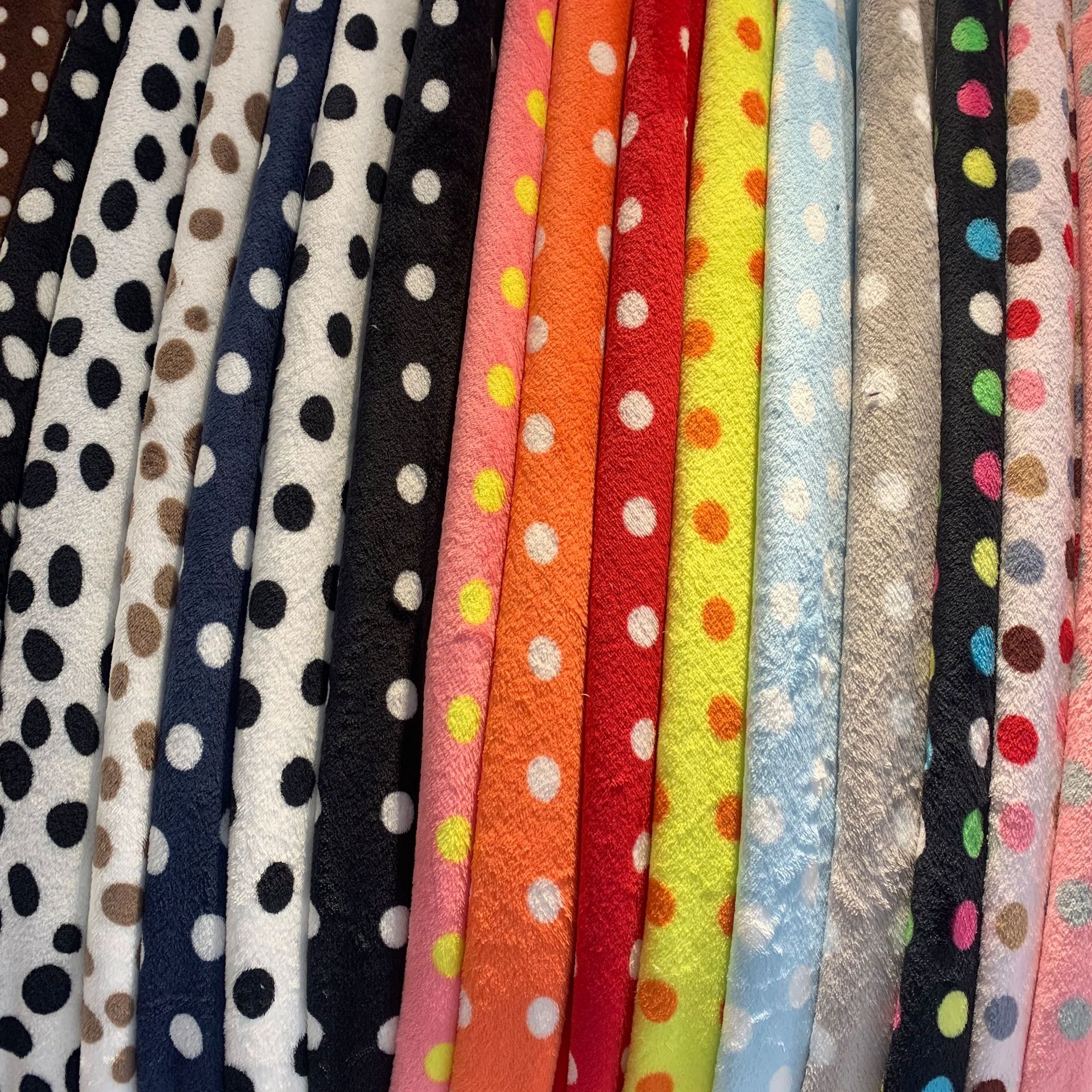 现货 双面法兰绒印花圆点  法兰绒圆点印花 家居服睡衣毛绒面料