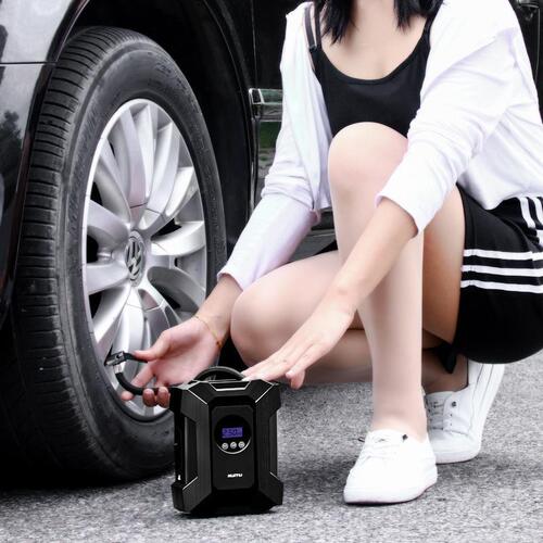 Auto supplies, digital display car air pump, portable car mini air pump, handheld off-road vehicle air pump