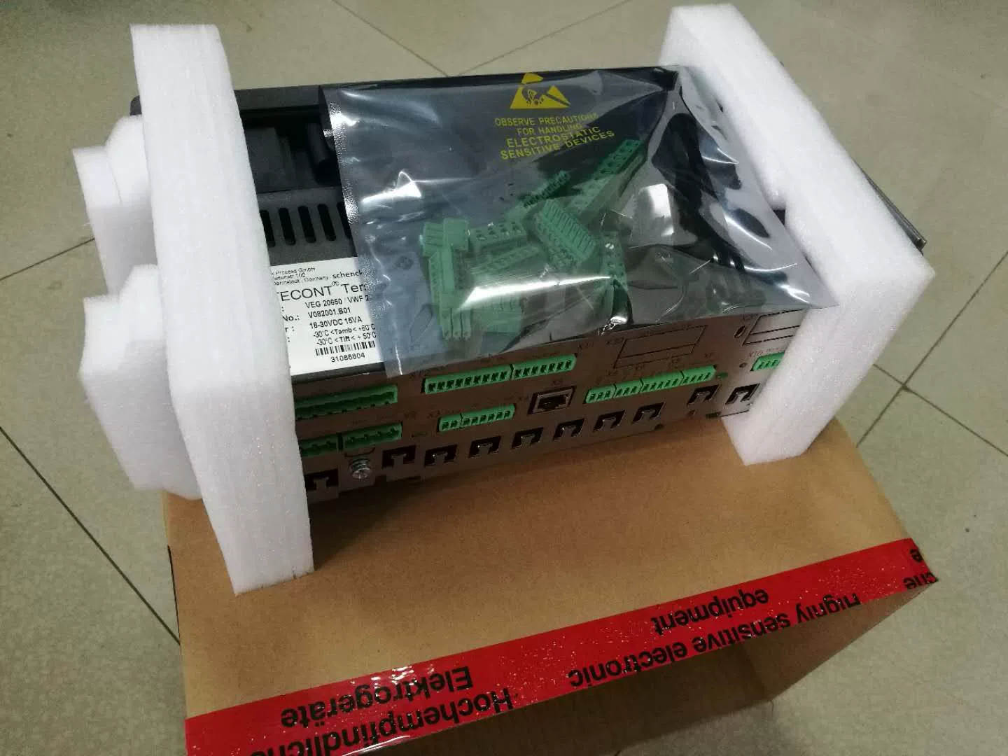 Немецкий Шенк SCHENCK VEG20650/VIF20650 V082005.B03 контроллер