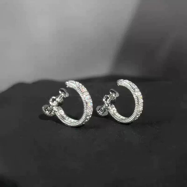 Men's non-pierced screw ear clips, women's 2026 new model, high-end stylish and cool men's ear cuffs with sparkling zirconia