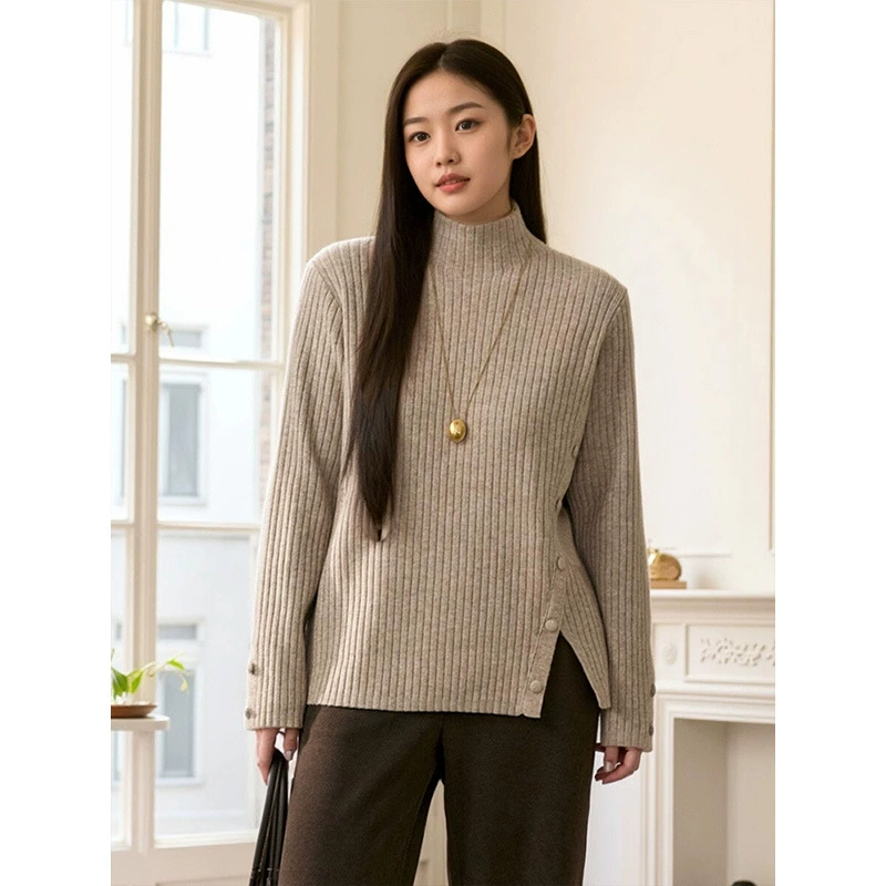 Fashionable body-friendly sweater, plus size, oversize, high collar