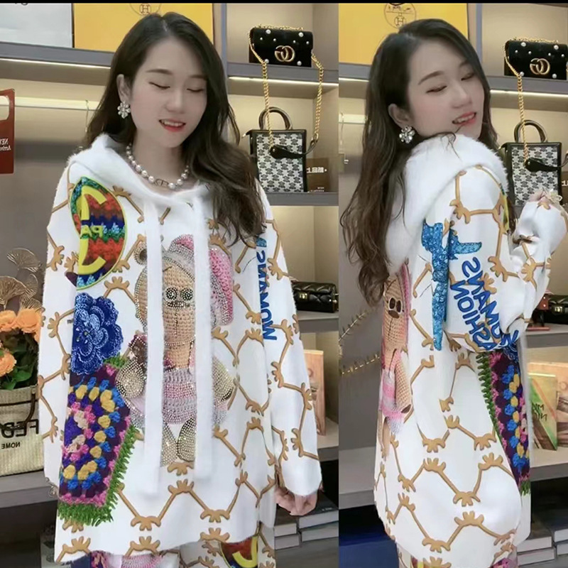 European Printed Hooded Sweater Women's Autumn and Winter New European Heavy Industry Hot Drilling Pooh Bear Loose All-match Top for Women