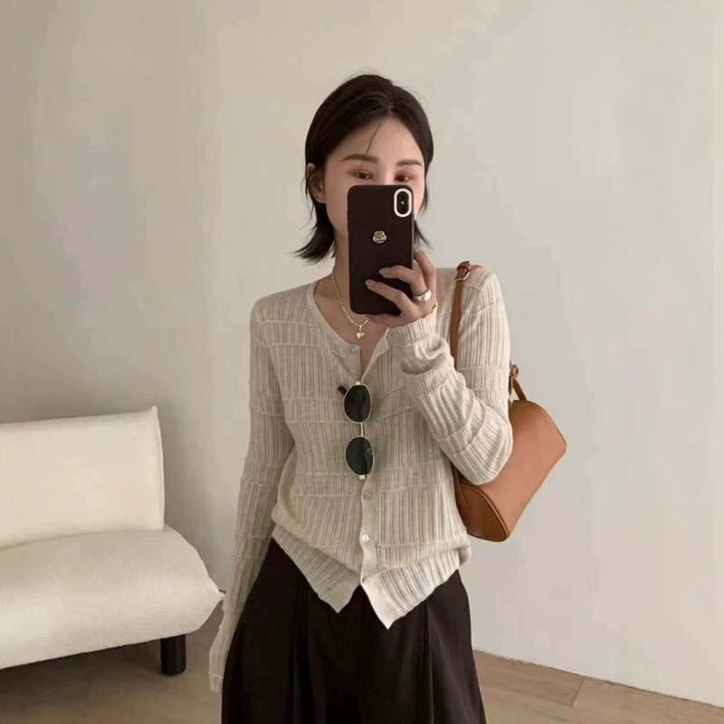 Elegant and lightweight~Textured round-neck wool knit cardigan for women, 2026 autumn new style, ribbed long-sleeve top Elegant and lightweight~Textured round-neck wool knit cardigan for women, 2026 autumn new style, ribbed long-sleeve top