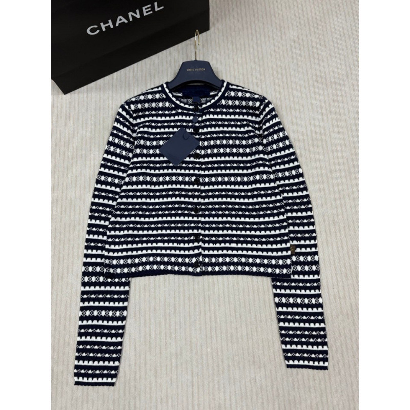 European Station 2025 Early Autumn New Women's Round Neck Crochet Hollow Striped Fine Wool Long Sleeve Cardigan European Knitwear