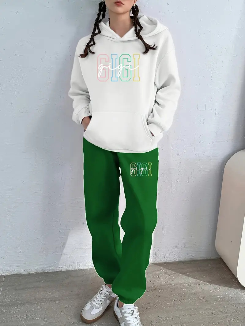 Conjunto casual mujer de sudadera con capucha y pantalón gigi_voghion.com