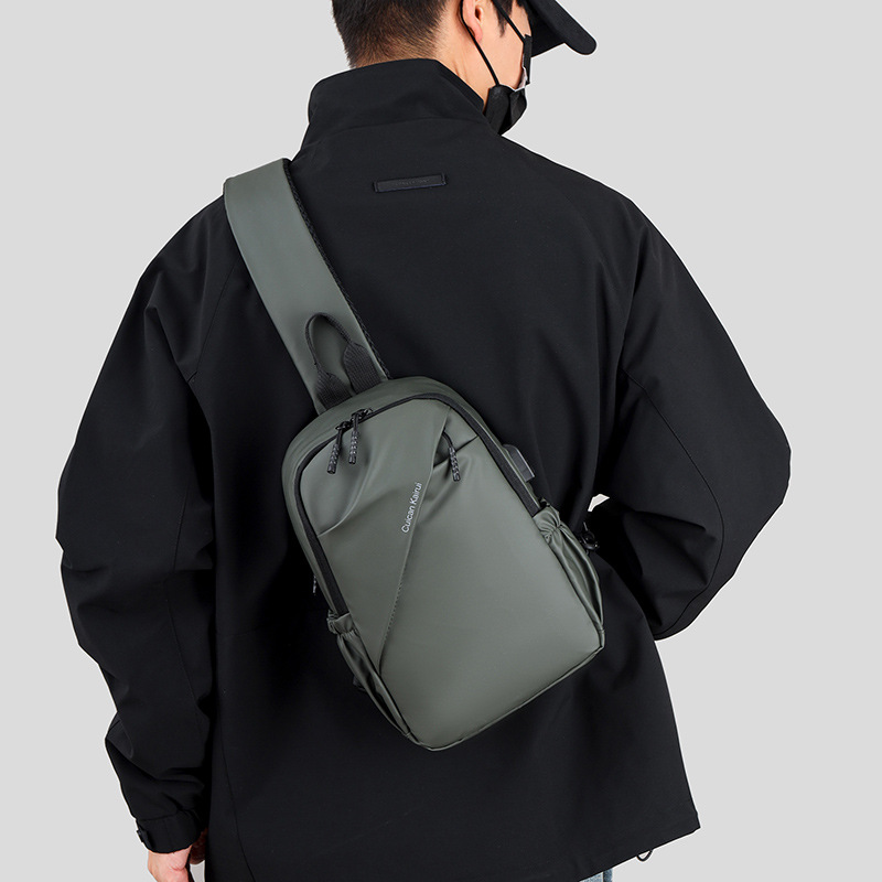 Borsello uomo a tracolla elegante per viaggio e tempo libero_voghion.com