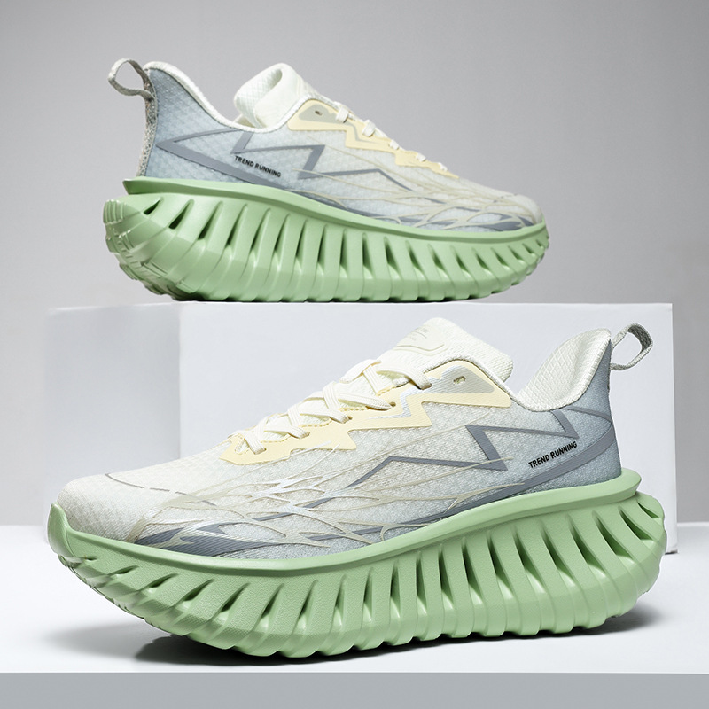 Men's Shoes 2025 Summer New Lightweight Breathable Mesh Shoes Soft Sole Wear-Resistant Outdoor Sports Versatile Casual Running Shoes