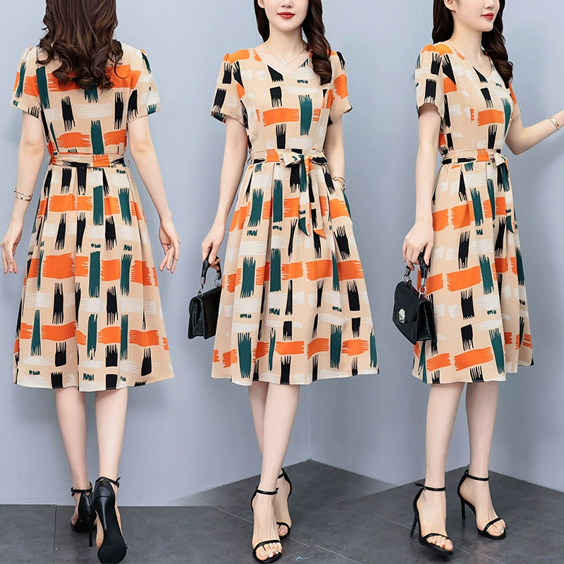 2025 платье женская летняя новая свободная мама среднего возраста темперамент цветочные платья с карманами