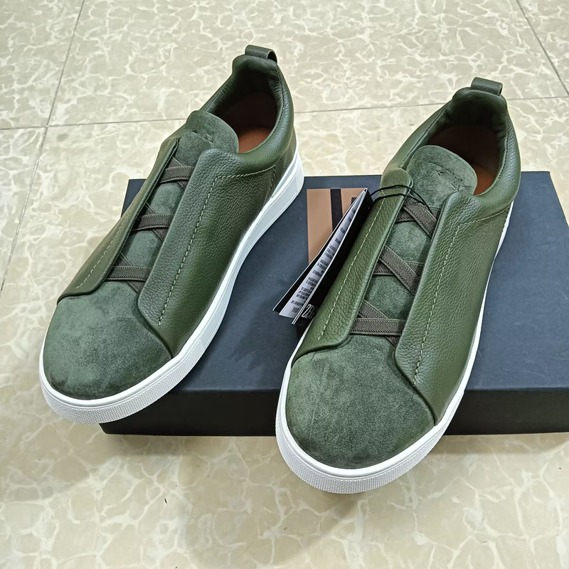 녹색 벨벳이 있는 녹색