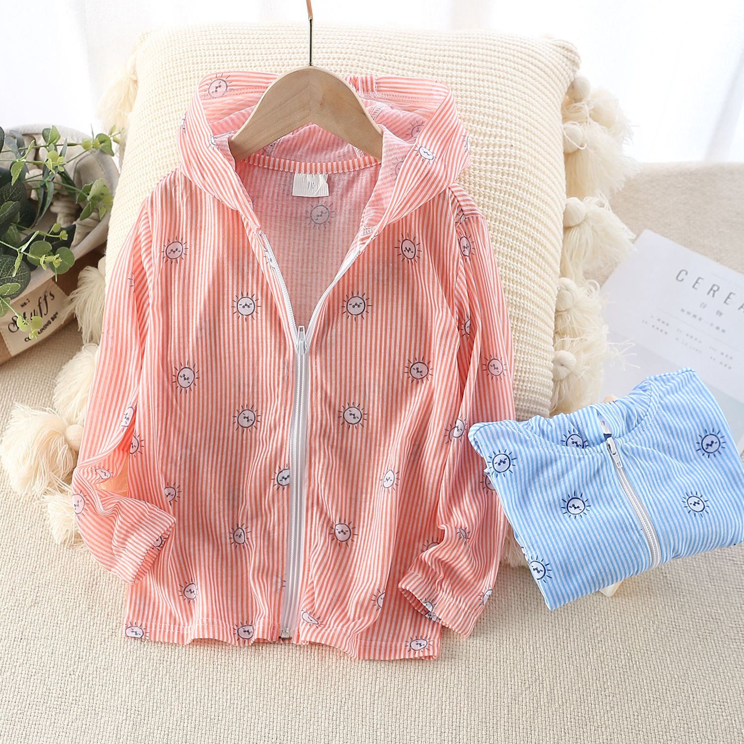 ļͯɹŮͯñ͸Сͯͯɹóͯװ