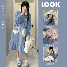 玉桂狗草莓熊珊瑚绒睡衣女冬季2025新款加厚秋冬长睡袍套装家居服