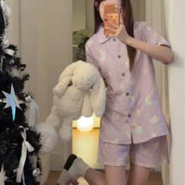 100%婴儿棉翻领睡衣星星人满印宽松短袖短裤居家套装