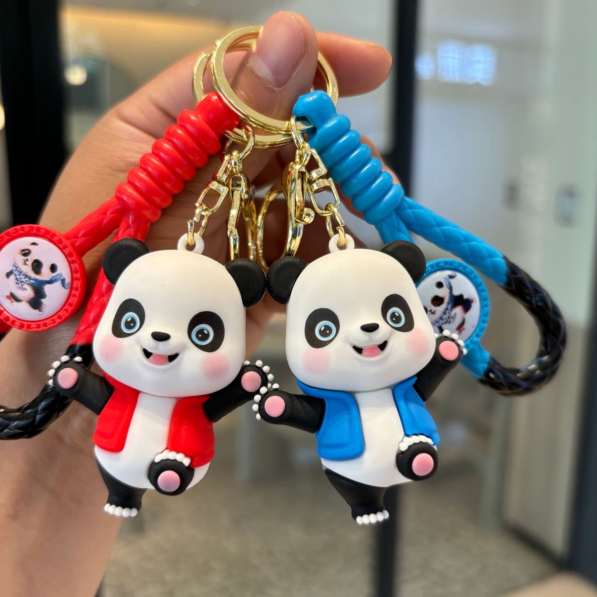 Caricatura panda llavero colgante software de PVC muñeca bolsas de automóviles colgantes muñeca máquina pequeña regalo al por mayor