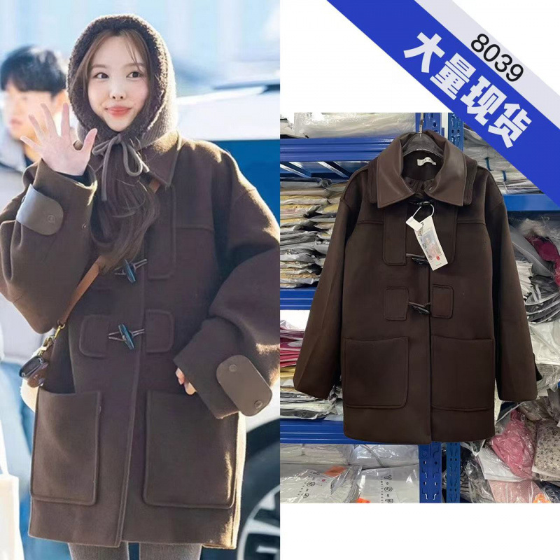 Celebrity-inspired retro wool coat, brown duffle coat, women's autumn/winter 2024 new style, preppy look.