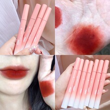 �������˴��Զ�������ֱ���ں�˿�������ƹ�羳��ױ����һ������
