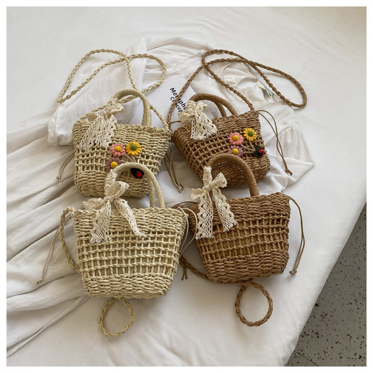Women's Small Spring&Summer Straw Flower Vacation Beach Weave String Straw Bag display picture 3