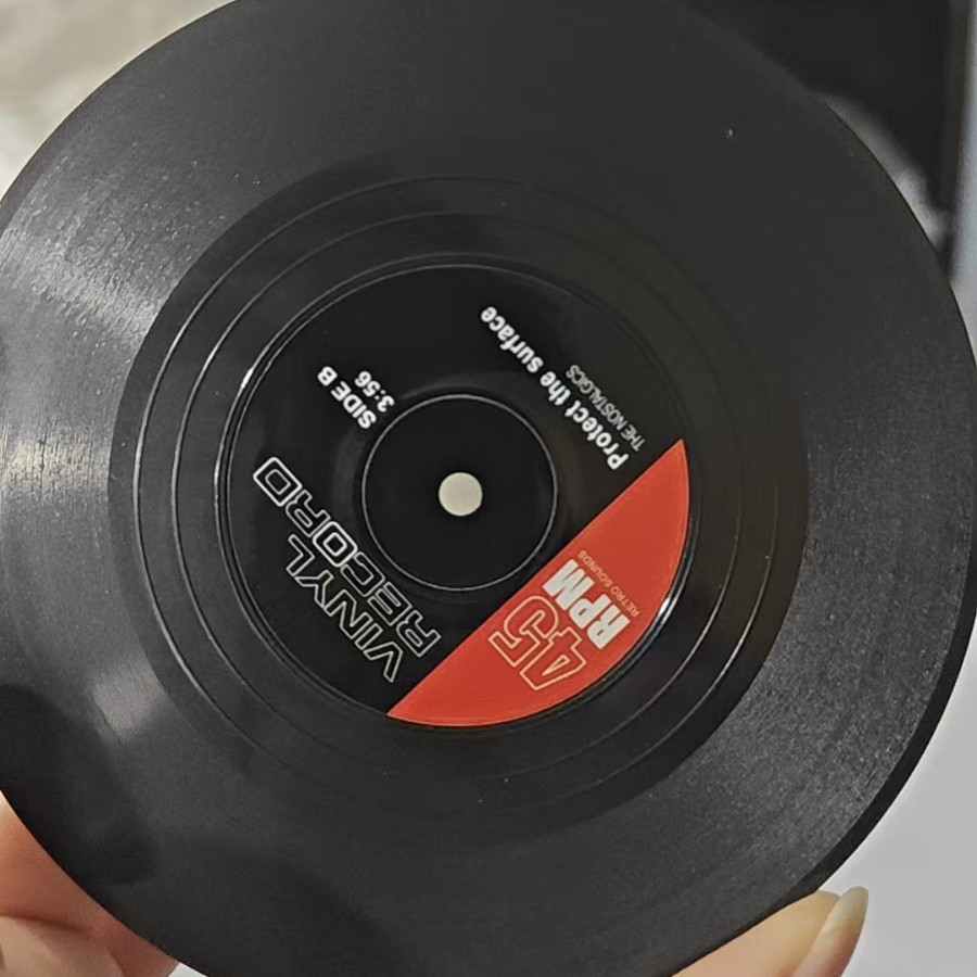 Imán de Vinilo Mini para Refrigerador de Plástico con Sensor NFC Personalizable para Regalos y Bar