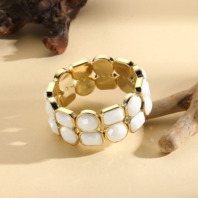 33g Weight Bracelets Classification CCB Chain Material 1 Piece Quantity Holiday, Daily, Selfie Occasion CCB Material Solid Color Pattern Women's Gender Asymmetrical Design Simple Style Style Simple Style Solid Color CCB  Beaded Bracelets Wholesale 6