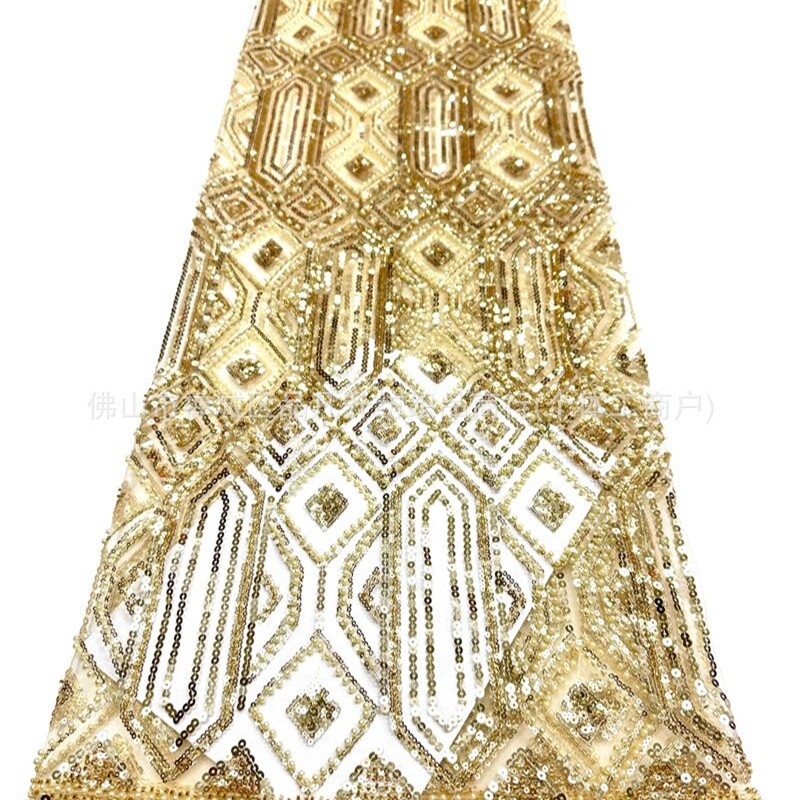 Oriente Medio Gaoding industria pesada bordada tela de brindis ropa de tela fábrica de venta directa de alta gama sequinilla bordada tela