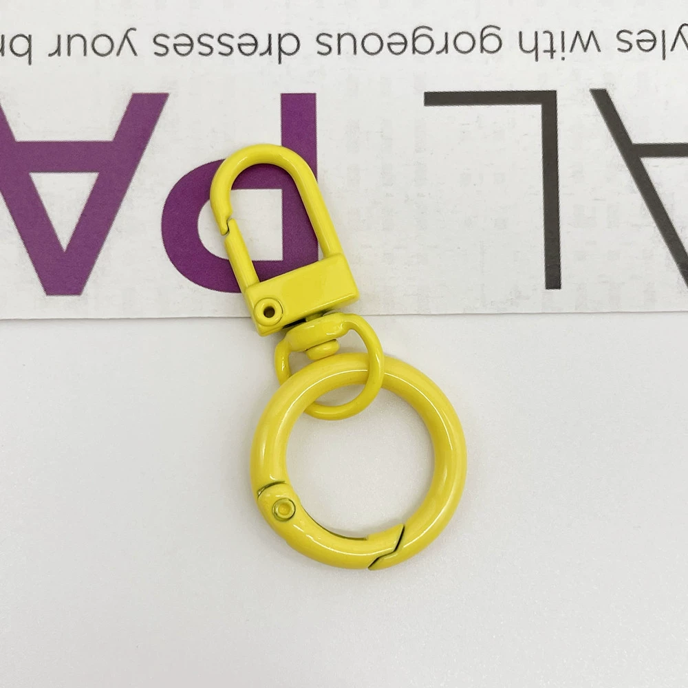 Кольцо-брелок для ключей весеннего цвета с пряжкой на дверь, смешанные цвета, легковесное 7 см