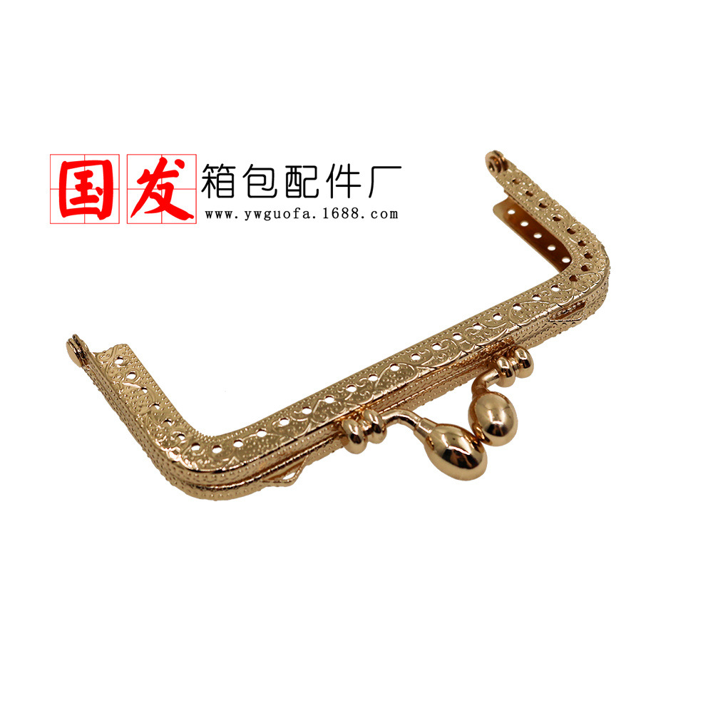 Las orejas superiores 8.5CM 10.5CM piezas de carro en relieve cuadrado cabeza de brotes de oro 5CM pies largos