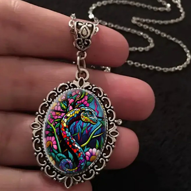 XLL-3 Oval Glass Pendant Necklace with Colorful Snake Pattern