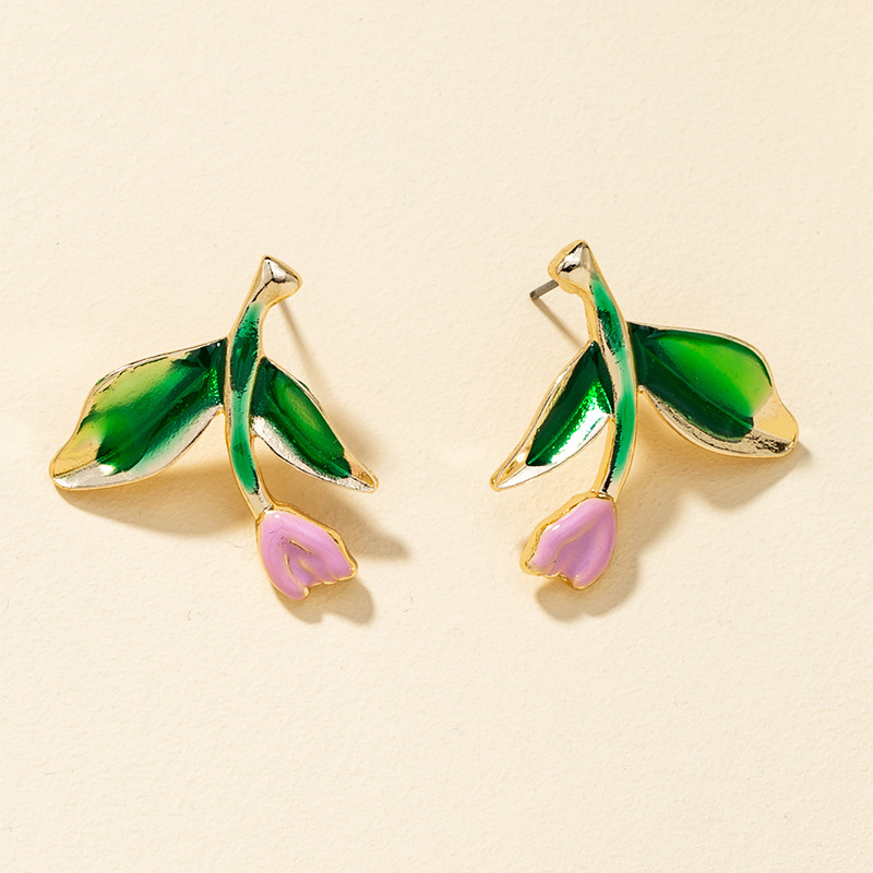 Simple Fashion Retro Flower Earrings display picture 1