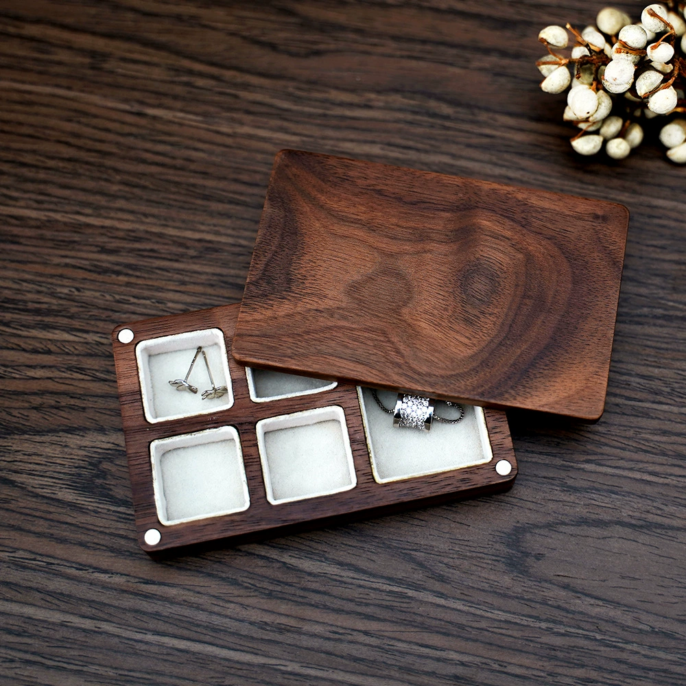 Handheld storage system, small ring, earrings, sophisticated necklace, storage box