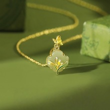 玉兰花项链女士轻奢高级感配饰仿和田玉吊坠新中式颈链工厂直销