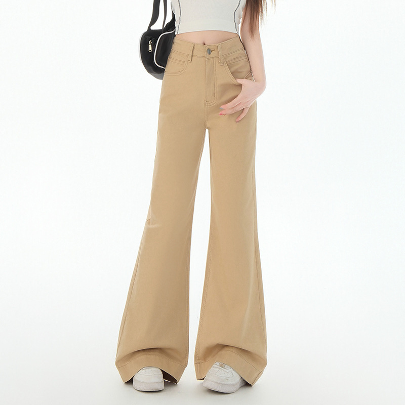 Khaki cropped pants